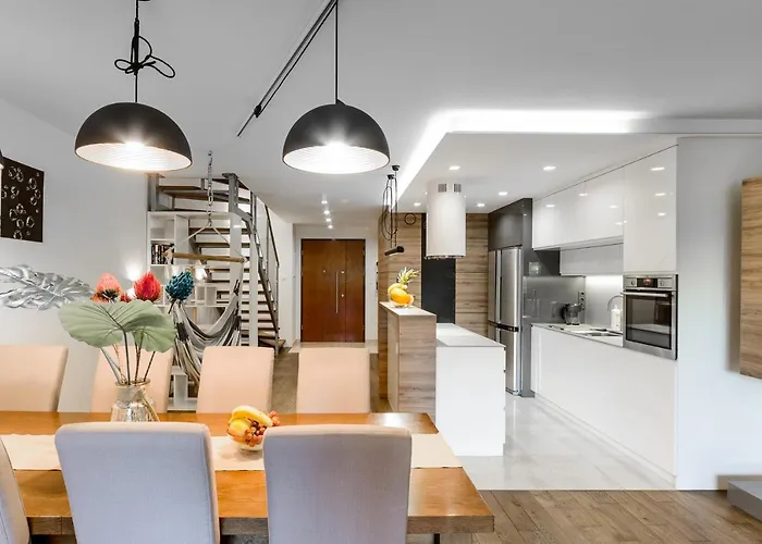 Lumina Luxury 2-level With Parking Appartement *